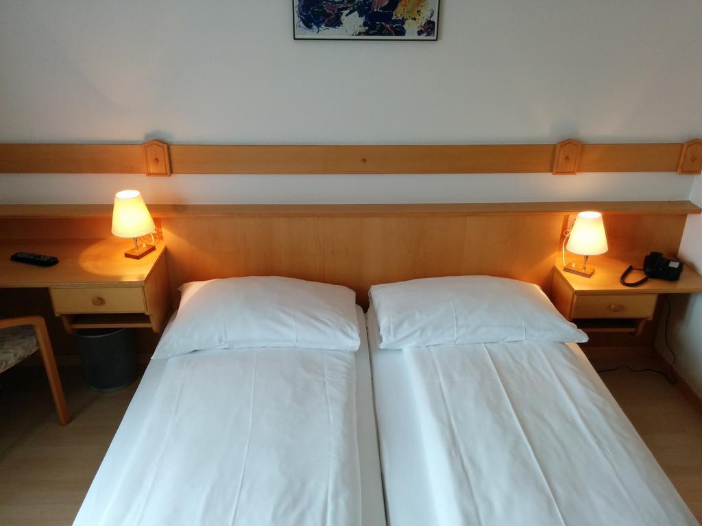 Hotel Terminus ซาเมอดัน ห้อง รูปภาพ