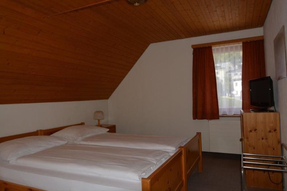 Hotel Terminus ซาเมอดัน ภายนอก รูปภาพ